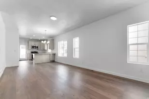 8218 W Diamond Peak Way, Magna, UT 84044 - Photo 8