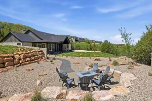 984 S Crossed Arrows Cir, Garden City, UT 84028 - Photo 92