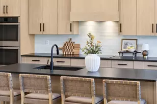 984 S Crossed Arrows Cir, Garden City, UT 84028 - Photo 18