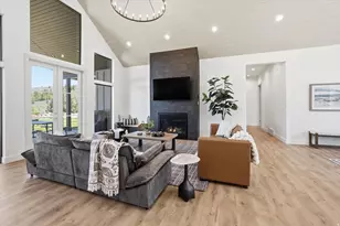 984 S Crossed Arrows Cir, Garden City, UT 84028 - Photo 6