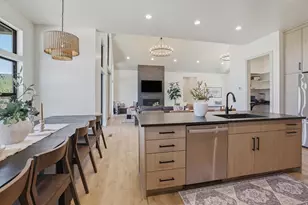 984 S Crossed Arrows Cir, Garden City, UT 84028 - Photo 24
