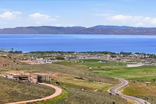 984 S Crossed Arrows Cir, Garden City, UT 84028 - Photo 116