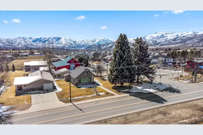 506 E Main St, Midway, UT 84049 - Photo 24