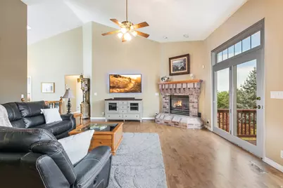 943 Lillywood Ln, North Salt Lake, UT 84054 - Photo 10
