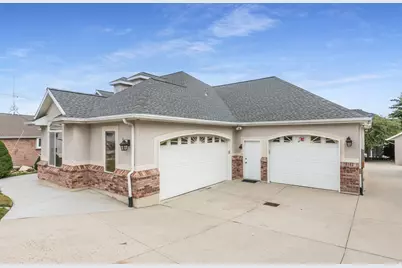 943 Lillywood Ln, North Salt Lake, UT 84054 - Photo 4