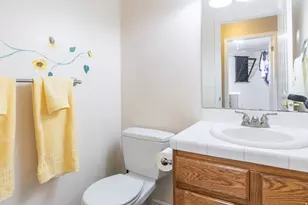 943 Lillywood Ln, North Salt Lake, UT 84054 - Photo 18