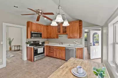 148 S 300 E, Logan, UT 84321 - Photo 8