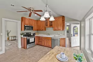 148 S 300 E, Logan, UT 84321 - Photo 8