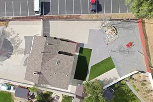 9505 S Garnet Dr E, Sandy, UT 84094 - Photo 40