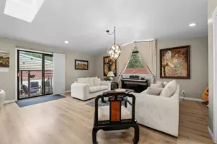 9505 S Garnet Dr E, Sandy, UT 84094 - Photo 18