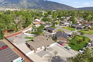 9505 S Garnet Dr E, Sandy, UT 84094 - Photo 2
