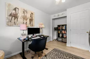 9505 S Garnet Dr E, Sandy, UT 84094 - Photo 24