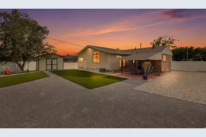 9505 S Garnet Dr E, Sandy, UT 84094 - Photo 50