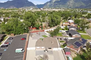 9505 S Garnet Dr E, Sandy, UT 84094 - Photo 38