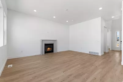 58 S Crimson Way #306, Mapleton, UT 84664 - Photo 8