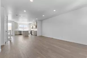 7344 W Stonecrop Rd, West Jordan, UT 84081 - Photo 10