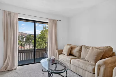 339 E 600 S #1404, Salt Lake City, UT 84111 - Photo 6