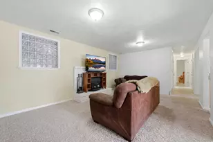 2312 E Cinnabar Ln, Salt Lake City, UT 84121 - Photo 26