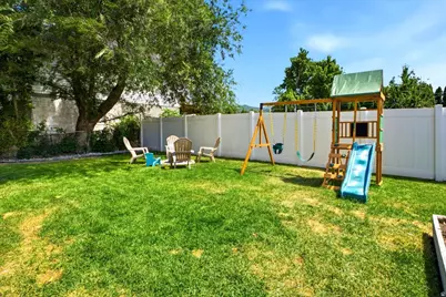 126 E 200 N, Bountiful, UT 84010 - Photo 28