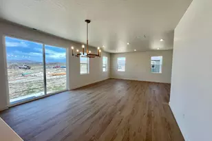 1089 E Blackfeet Dr, Eagle Mountain, UT 84005 - Photo 6