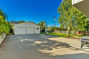 360 E Center St, Centerville, UT 84014 - Photo 6