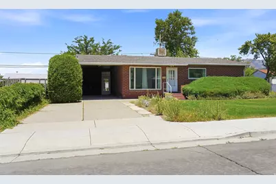 851 E Galena Dr, Sandy, UT 84094 - Photo 2