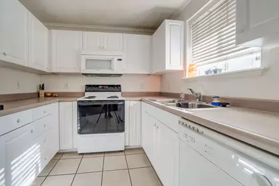72 W 300 N #302, Provo, UT 84601 - Photo 1