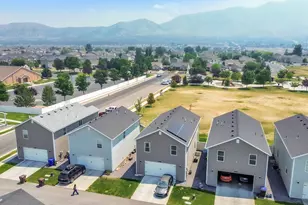 4326 E Angie's Aly, Eagle Mountain, UT 84005 - Photo 32