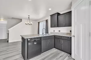 4326 E Angie's Aly, Eagle Mountain, UT 84005 - Photo 8