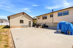 2626 W 1700 N, Clinton, UT 84015 - Photo 14