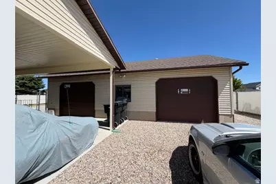 2626 W 1700 N, Clinton, UT 84015 - Photo 24