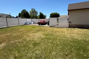 2626 W 1700 N, Clinton, UT 84015 - Photo 20