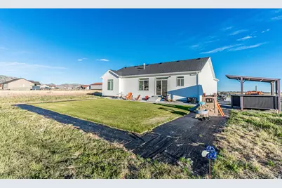 5406 W 19650 N, Plymouth, UT 84330 - Photo 8