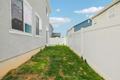 3853 S 2935 W, West Haven, UT 84401 - Photo 28
