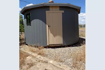 255 E Center St, Spring City, UT 84662 - Photo 32