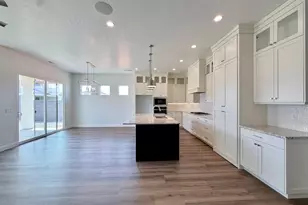 445 W Rosina Cir, Washington, UT 84780 - Photo 6