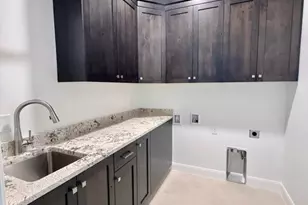 445 W Rosina Cir, Washington, UT 84780 - Photo 14