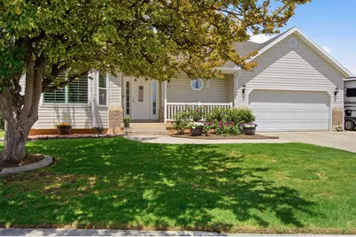 943 E 2330 N, Lehi, UT 84043 - Photo 4
