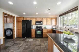 6195 N Fox Point Circle, Park City, UT 84098 - Photo 10