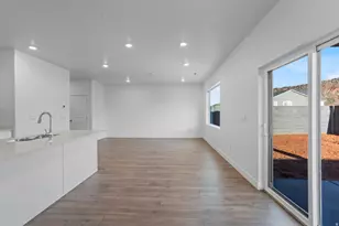 1902 S Queens Gdn Dr, Washington, UT 84780 - Photo 14