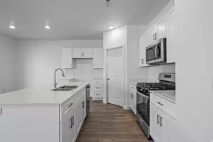 1902 S Queens Gdn Dr, Washington, UT 84780 - Photo 10
