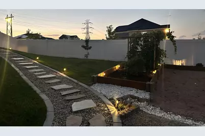 7413 S 5810 W, West Jordan, UT 84081 - Photo 12