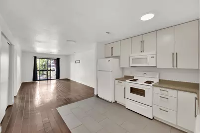 425 S 1000 E #204C, Salt Lake City, UT 84102 - Photo 2