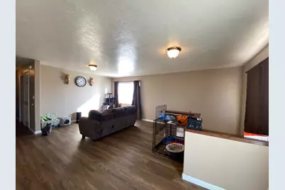 235 S 100 E, Vernal, UT 84078 - Photo 2