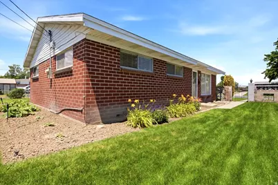 2041 W Mantle Ave, Taylorsville, UT 84129 - Photo 18