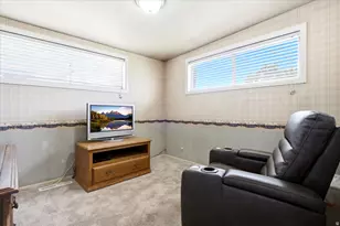 2041 W Mantle Ave, Taylorsville, UT 84129 - Photo 14