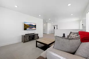 2978 S Shoreline Dr, Syracuse, UT 84075 - Photo 16