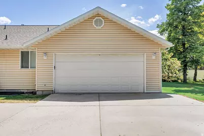 468 S 100 E, Hyrum, UT 84319 - Photo 44