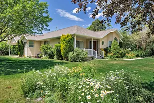 468 S 100 E, Hyrum, UT 84319 - Photo 2
