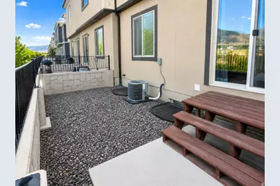 816 N Old Fort Dr E, Spanish Fork, UT 84660 - Photo 32